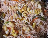 A picture of step 7 of Egg Chowmein.