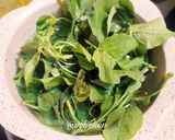 Foto langkah ke 1 dari resep Sigeumchi Namul (Salad Bayam Korea).