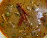 A picture of step 2 of Pork Panang Curry.