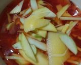 Foto langkah ke 3 dari resep Asinan Mangga.