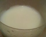 A picture of step 3 of Garlic milk.