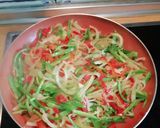 Foto del paso 2 de la receta: Fajitas con carne, verduras, champiñones y queso 🌮🌶️🧀🍅