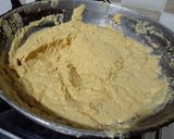 मूंग दाल की बर्फी (Moong Dal ki barfi recipe in hindi) रेसिपी चरण 1 फोटो