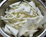 Hình bước làm 1 của món Canh Bầu Nấu Thịt Lợn Muối