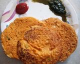 A picture of step 5 of Besan chila.