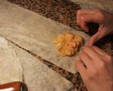 Foto del paso 3 de la receta: Briwat de gambas y fideos de arroz