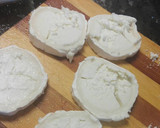 Foto del paso 3 de la receta: Solomillo Ibérico con cebolla a la miel y rulo de cabra