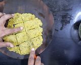 A picture of step 4 of Kadi patta mathri.