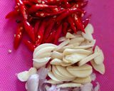 Foto langkah ke 1 dari resep Tumis Kangkung Tauge Saus Tiram.