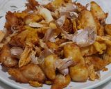 Foto langkah ke 3 dari resep Ayam Bawang Goreng.