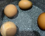 Foto langkah ke 2 dari resep Telur rebus ramen.