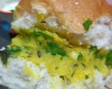 नाशिकचा प्रसिद्ध पाव वडा (pav vada recipe in marathi) रेसिपी स्टेप 6 फोटो 