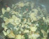 Foto del paso 4 de la receta: Patatas, acelgas y cebolla