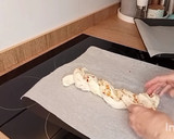 Foto del paso 3 de la receta: Roscón de Reyes express de hojaldre