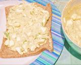 Foto langkah ke 3 dari resep Egg salad sandwich low carb.