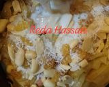 A picture of step 2 of Om Ali Dessert.