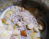 A picture of step 2 of Apple smoothie.
