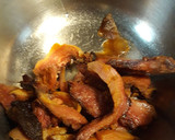 A picture of step 3 of Harvesting Bacon Drippings.