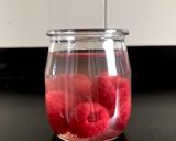 Foto del paso 5 de la receta: Gota de agua al agua de rosas con frambuesas