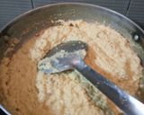 A picture of step 2 of Til ladoo.