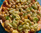 Foto del paso 3 de la receta: Pizza de garbanzos, calabacín y pimiento verde a mi manera