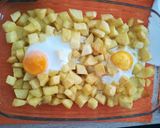 Foto del paso 6 de la receta: Crujientes falsas patatas fritas, con huevo y al horno