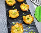 A picture of step 5 of Baklava Muffins 🧡.