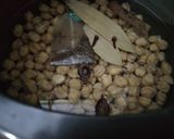 अमृतसरी पिंडी छोले विथ भटूरे (Amritsari Pindi Chole with bhature recipe in Hindi) रेसिपी चरण 1 फोटो