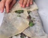صورة لخطوة 3 من وصفة مطبق زعتر بخبز شراك