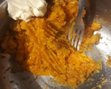 Foto del paso 5 de la receta: Calzon al hornito eléctrico, anco y pollo con masa casera rápida