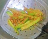 Foto langkah ke 5 dari resep Labu Siam Goreng Tepung.