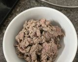 A picture of step 4 of Phở Bò (Vietnamese Beef Noodle Soup).