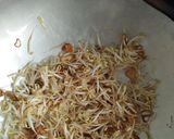Foto langkah ke 3 dari resep Tumis Toge Tahu Teri.