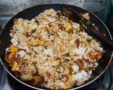 Foto langkah ke 5 dari resep Nasi goreng tuna.