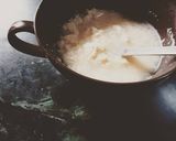 A picture of step 5 of Fluffy Egg Soup.