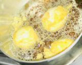 A picture of step 4 of Egg into egg.