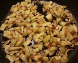 Foto del paso 4 de la receta Albóndigas en salsa de berenjenas y cebollas
