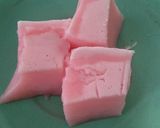 Foto langkah ke 7 dari resep Puding simple tapi past tense.