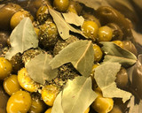 Foto del paso 2 de la receta: Aceitunas aliñadas “El secret”