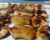 Foto del paso 7 de la receta: Brocheta de piña y langostino a la miel