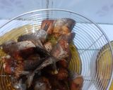 Foto langkah ke 2 dari resep Tumis Ikan Cabe Hijau.