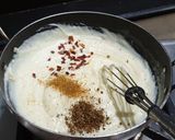 A picture of step 4 of Spaghetti aglio e olio.