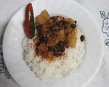 A picture of step 4 of Chayote with Njahi.