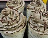 Foto langkah ke 8 dari resep Oreo Chocolate Cupcake.