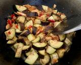 Foto langkah ke 3 dari resep Sambal Terong Udang Kering.