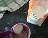 A picture of step 2 of 2 minutes chocolate cake.