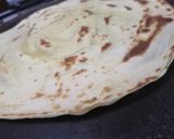 صورة لخطوة 2 من وصفة شباتي أو براتا بالحليب مكثف ودريم