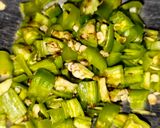 દેશી ગાજર વટાણા નું શાક (Desi Gajar Vatana Shak Recipe In Gujarati) રેસીપી સ્ટેપ1ફોટો