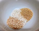 Hình bước làm 1 của món Gà Ác Tiềm Đông Trùng Hạ Thảo