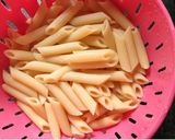 হোয়াইট সস চীজি পাস্তা রেসিপি (White Sauce Cheesy Pasta recipe in Bengali) রেসিপির ধাপ 1 ছবি